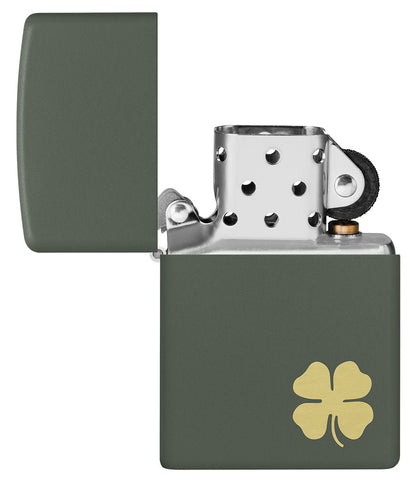 Zippo avec motif trèfle à quatre feuilles